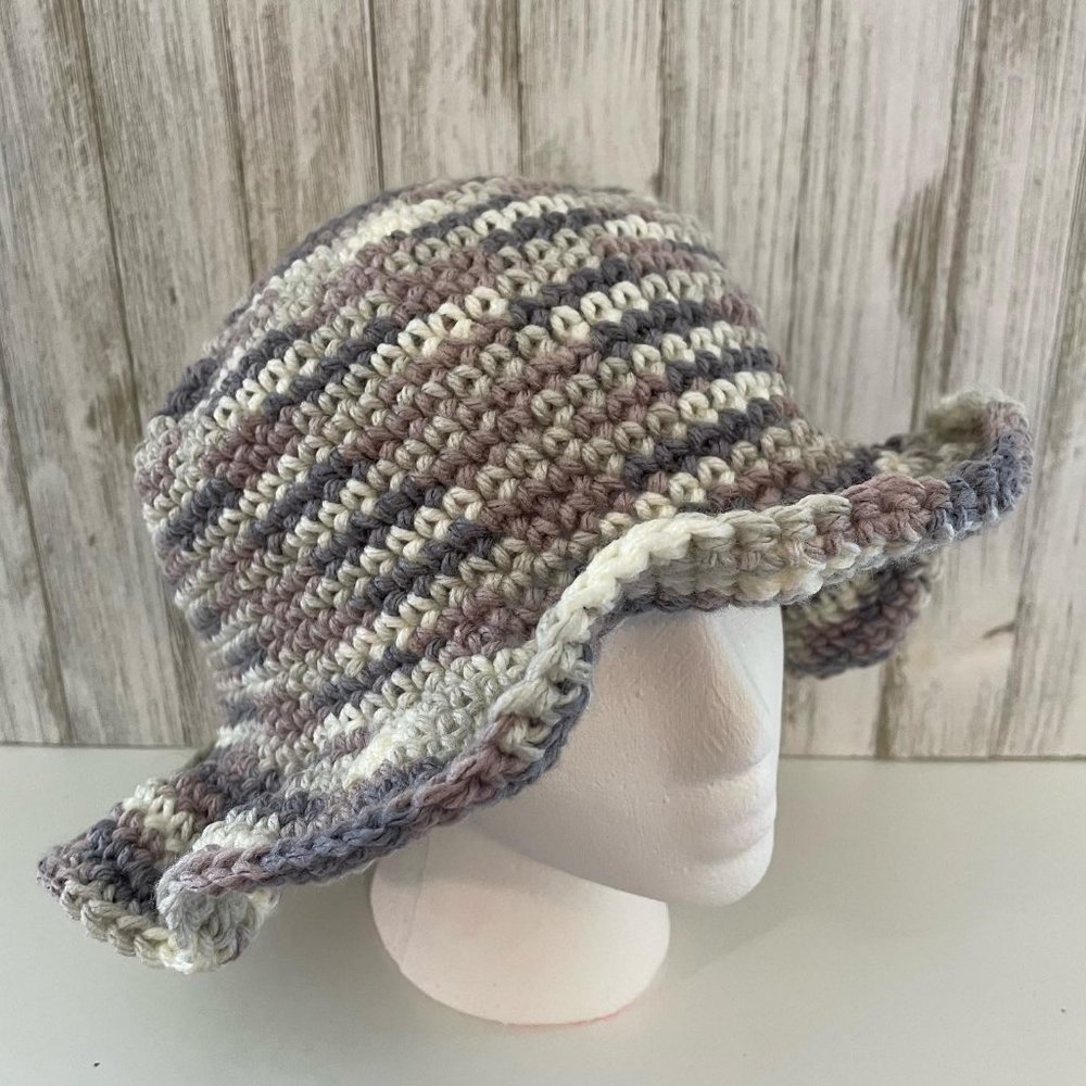 Crochet Bucket Hat - Picture 1 of 2